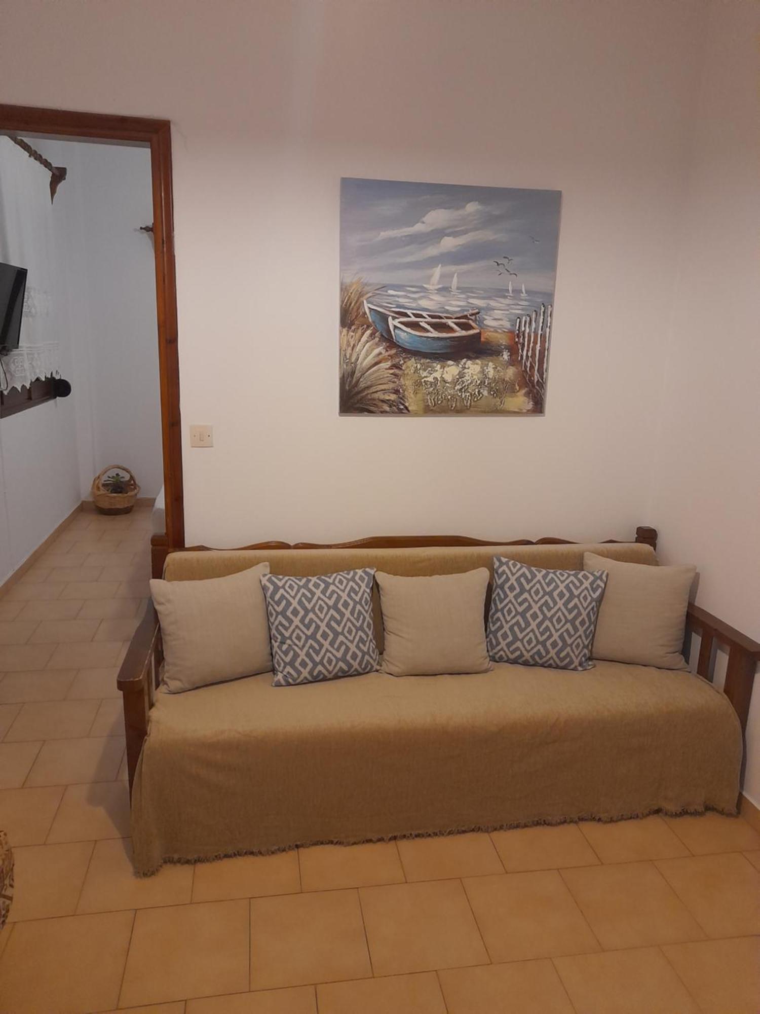 Lilian Beachfront Apartments Neo Klima Bagian luar foto